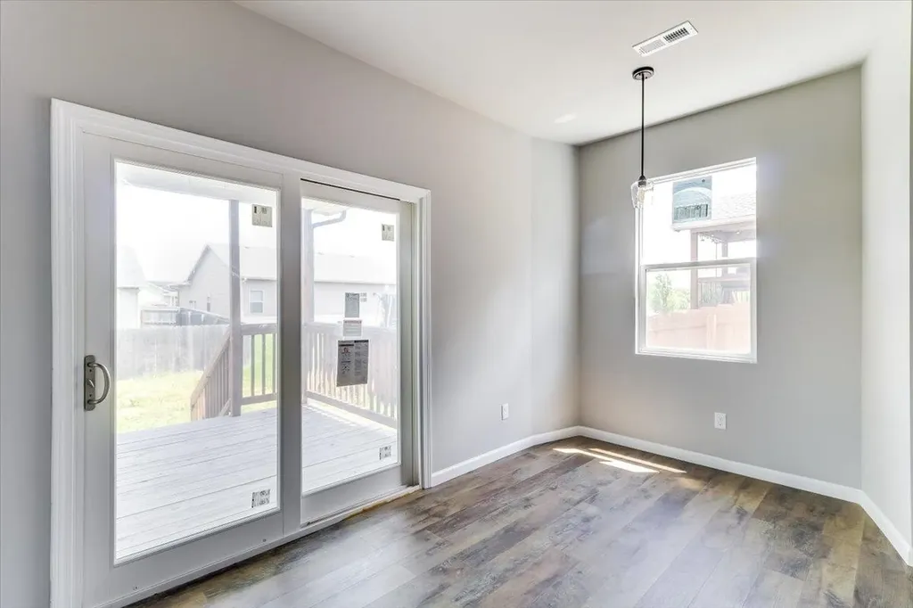 752 N Wakefield Avenue Valley Center KS 67147