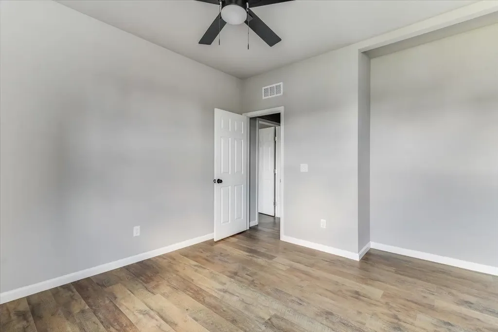 752 N Wakefield Avenue Valley Center KS 67147