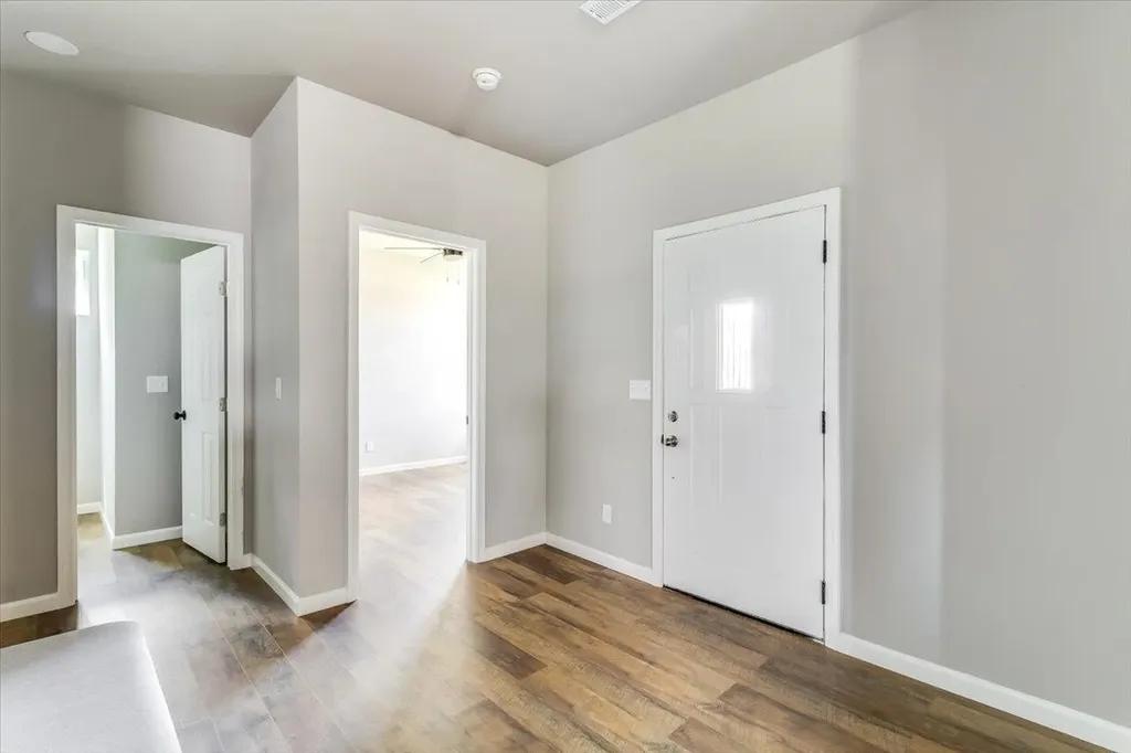 720 N Redbud Avenue Valley Center KS 67147