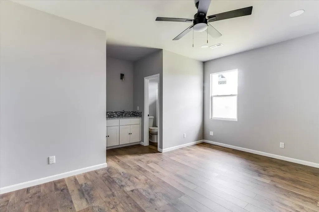 720 N Redbud Avenue Valley Center KS 67147
