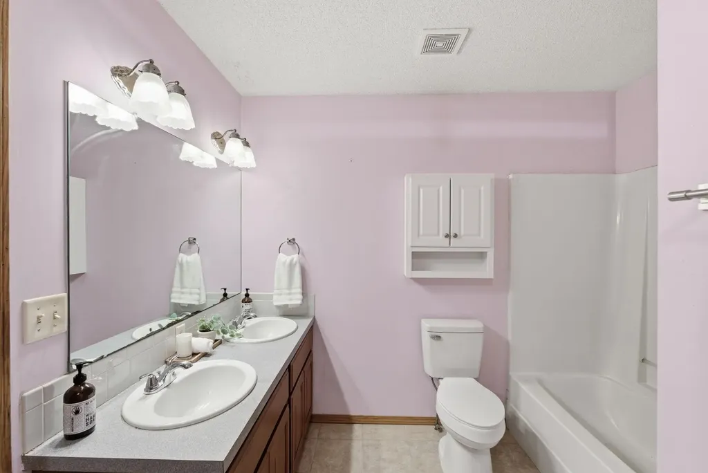 1525 E Mcclelland Drive Derby KS 67037