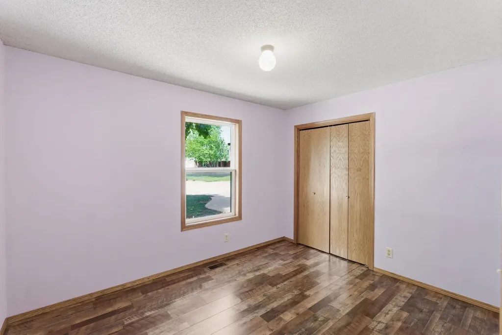 1525 E Mcclelland Drive Derby KS 67037