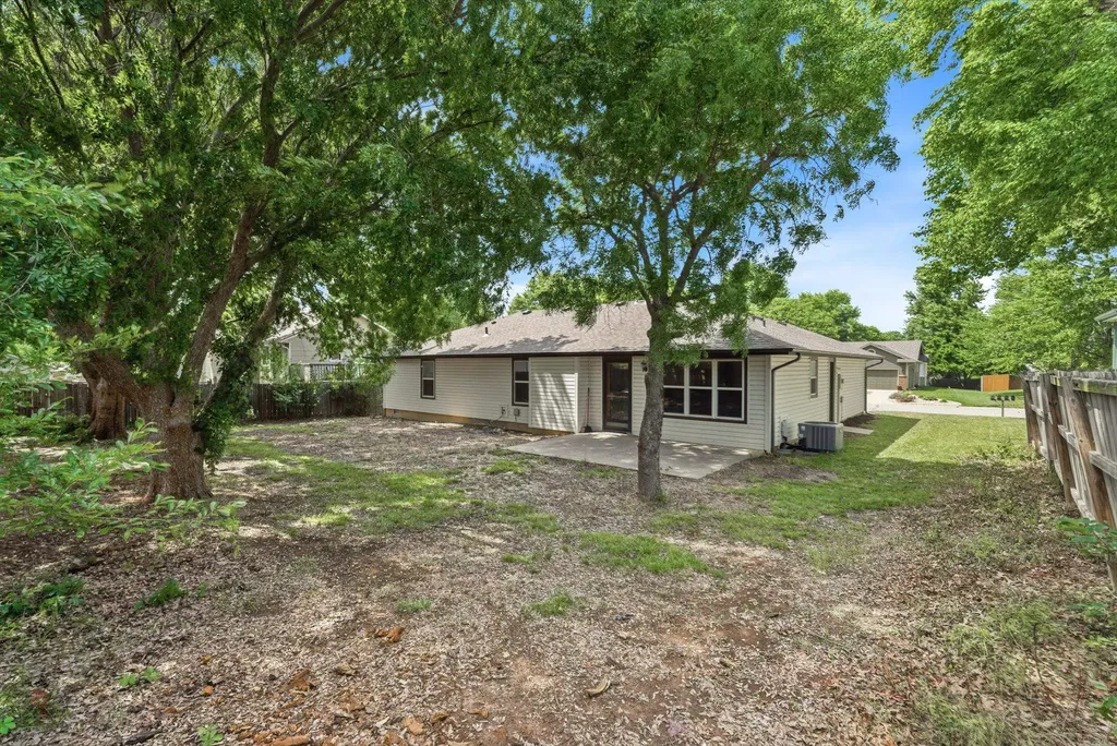 1525 E Mcclelland Drive Derby KS 67037
