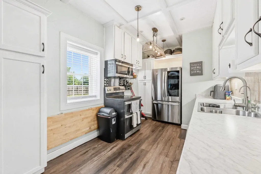 2350 S Bedford Street Wichita KS 67207