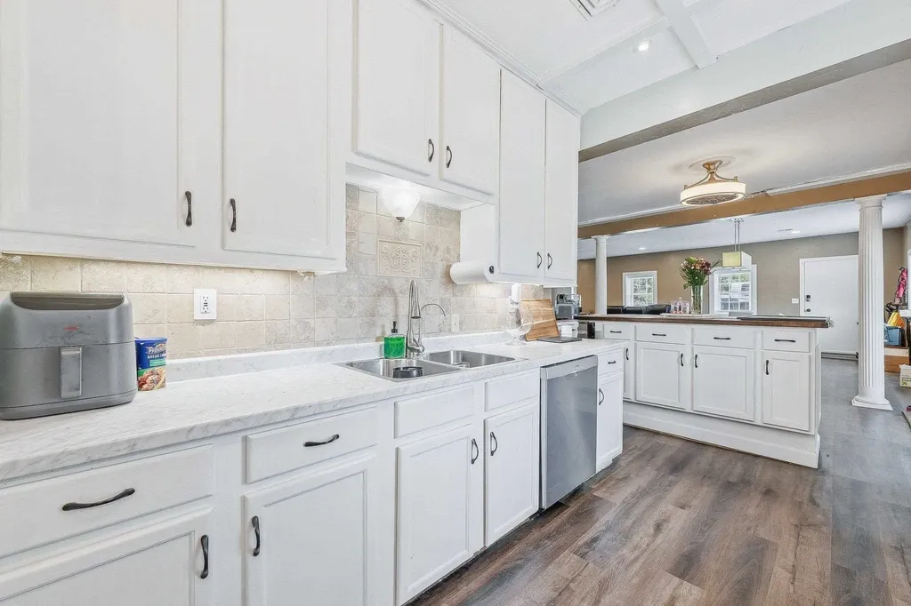 2350 S Bedford Street Wichita KS 67207