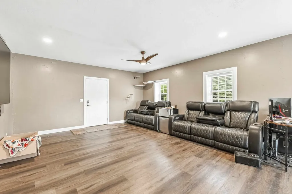 2350 S Bedford Street Wichita KS 67207