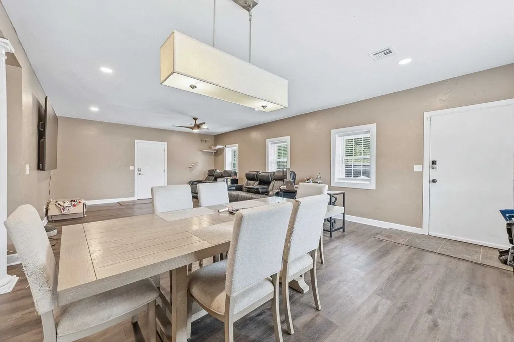 2350 S Bedford Street Wichita KS 67207
