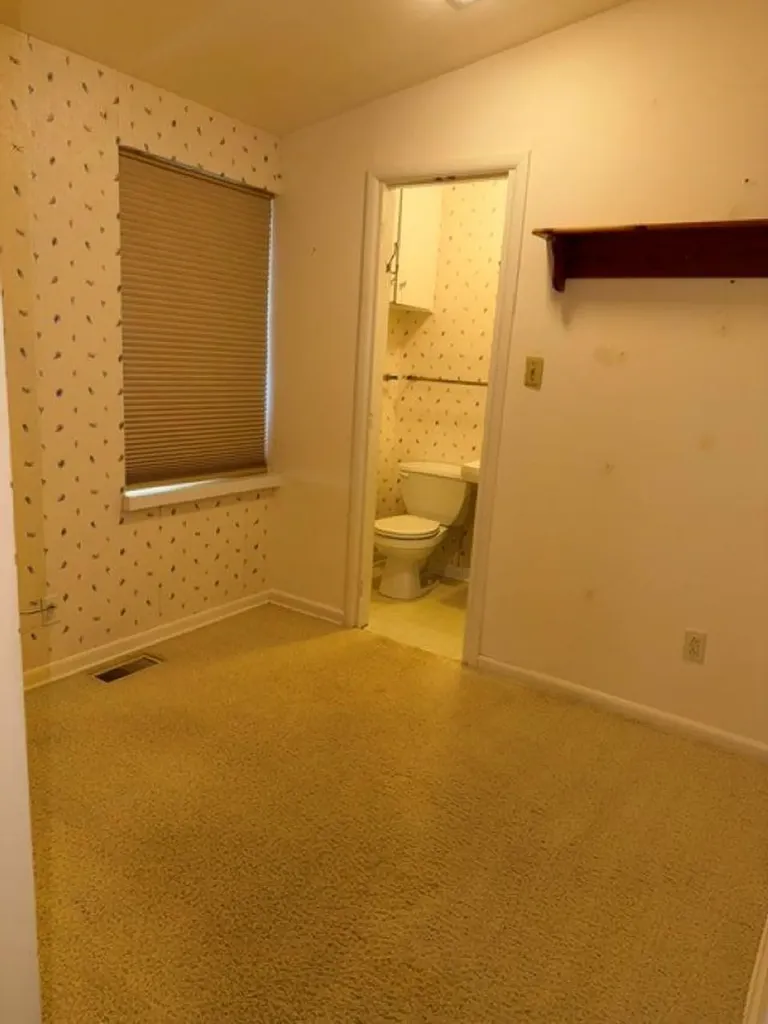 1515 Ann Winfield KS 67156
