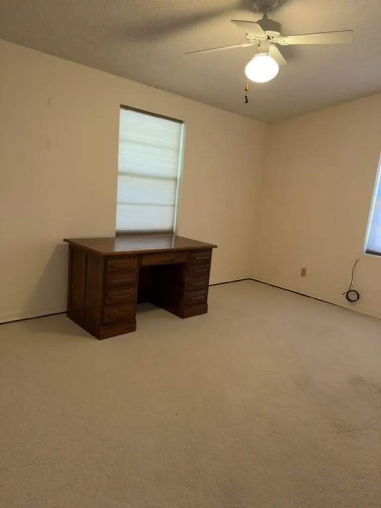 1515 Ann Winfield KS 67156
