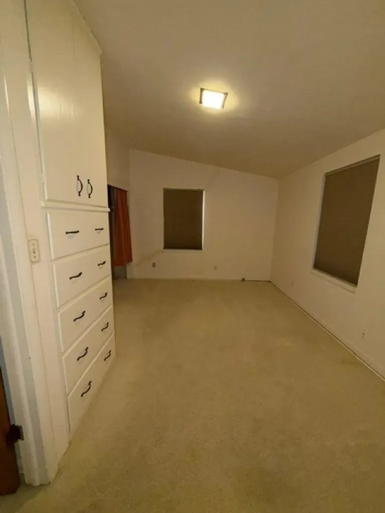 1515 Ann Winfield KS 67156