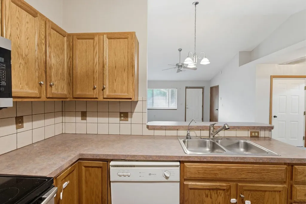 8900 W University Wichita KS 67209