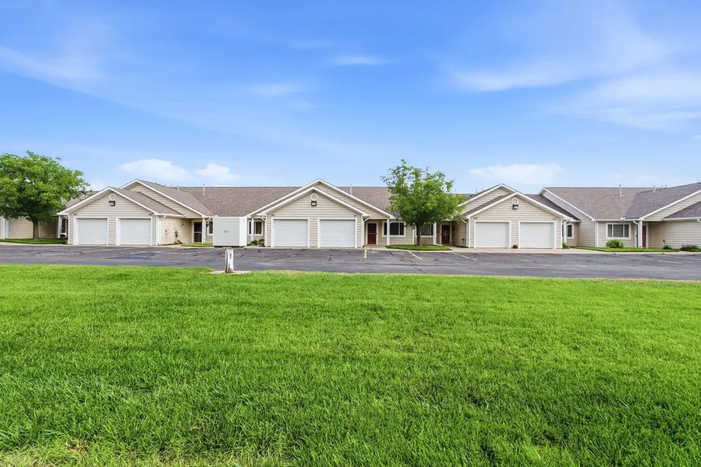 8900 W University Wichita KS 67209
