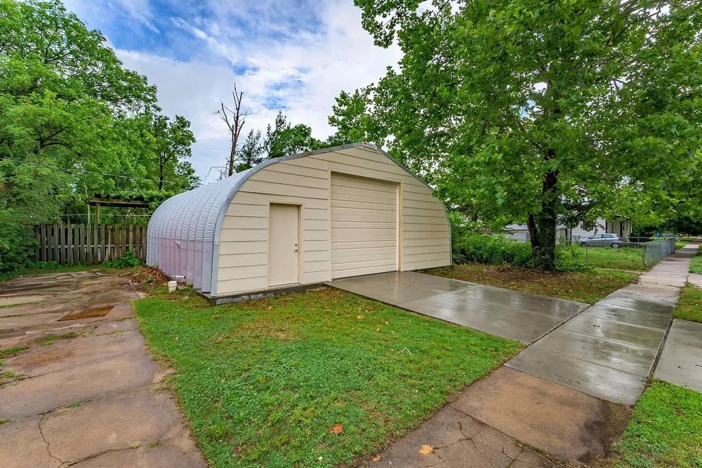 1301 S Greenwood Avenue Wichita KS 67211-3534