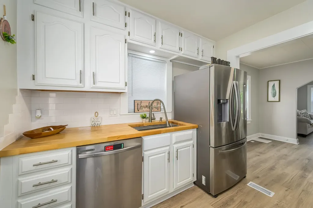 1301 S Greenwood Avenue Wichita KS 67211-3534