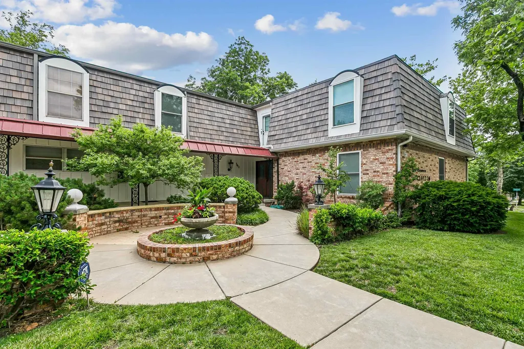 3411 E Oakland Avenue Wichita KS 67218