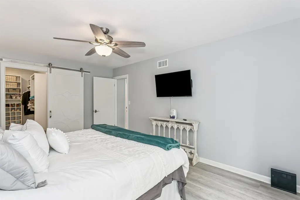3411 E Oakland Avenue Wichita KS 67218