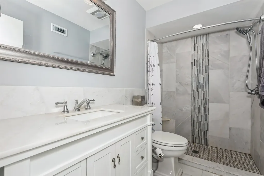3411 E Oakland Avenue Wichita KS 67218