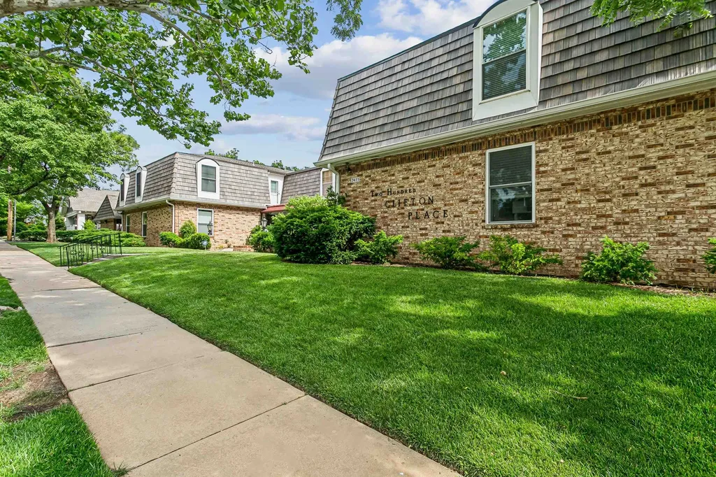 3411 E Oakland Avenue Wichita KS 67218