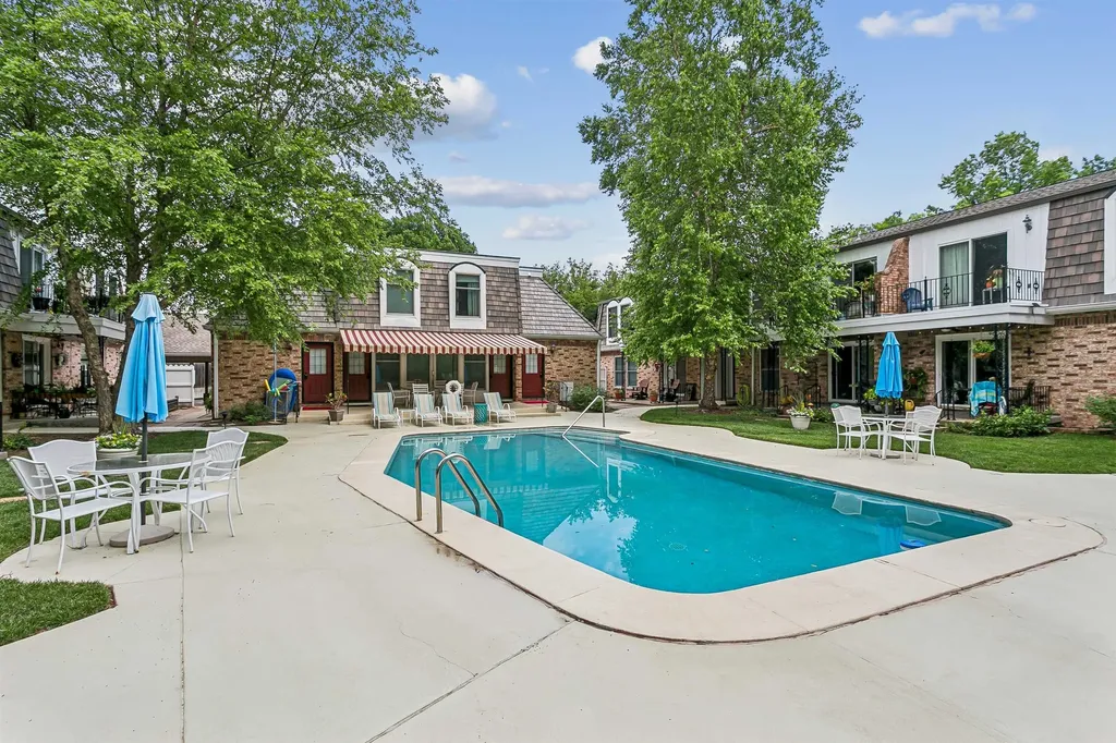 3411 E Oakland Avenue Wichita KS 67218
