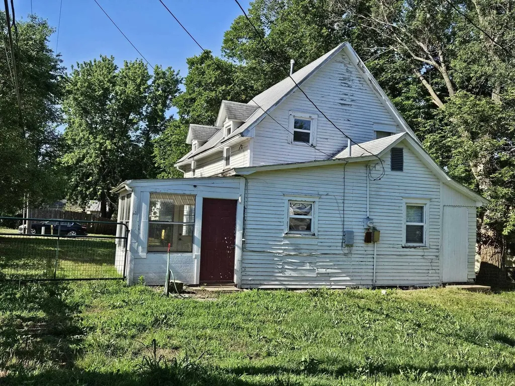 1510 Olive Winfield KS 67156
