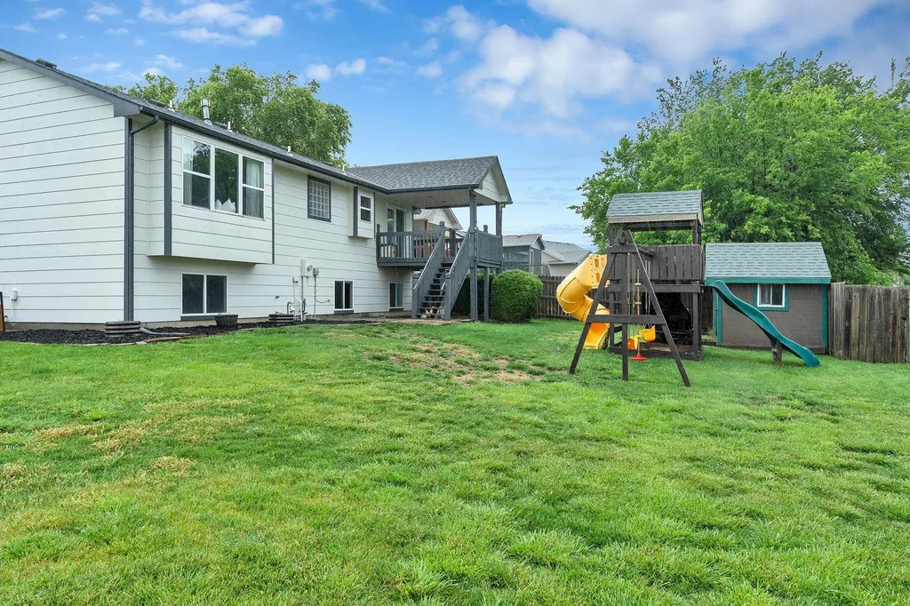 610 W Gatewood Lane Andover KS 67002