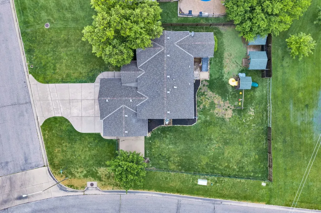610 W Gatewood Lane Andover KS 67002