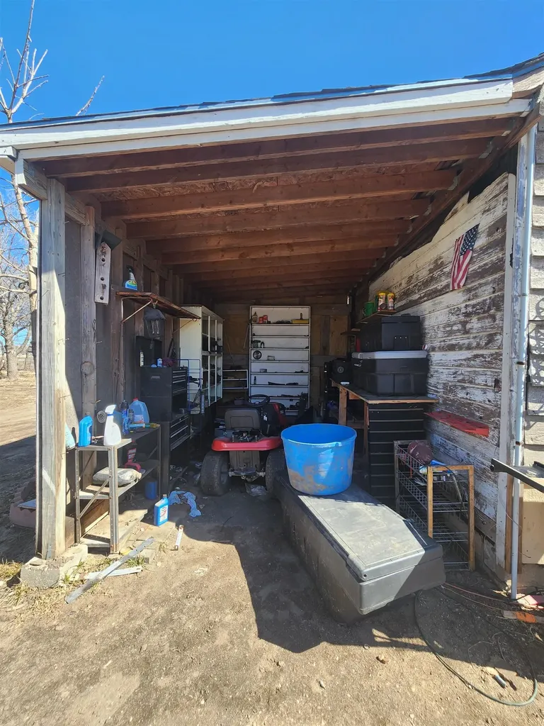 8531 N Ridge Road Valley Center KS 67147
