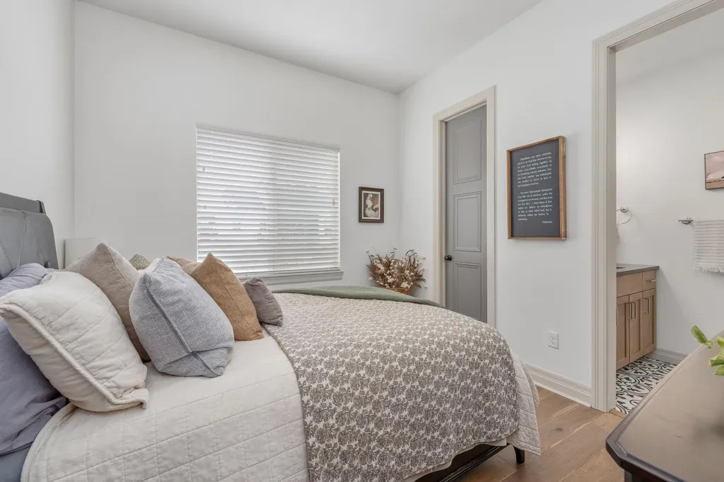 3706 N Crest Circle Wichita KS 67226