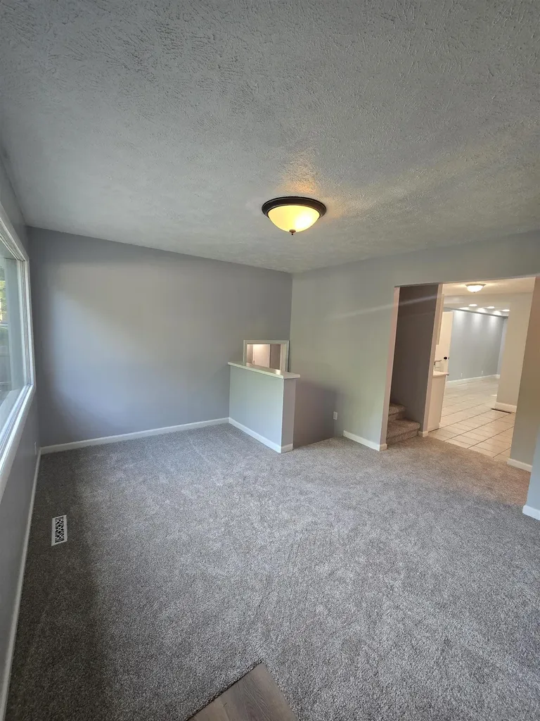 1125 N 13th Arkansas City KS 67005