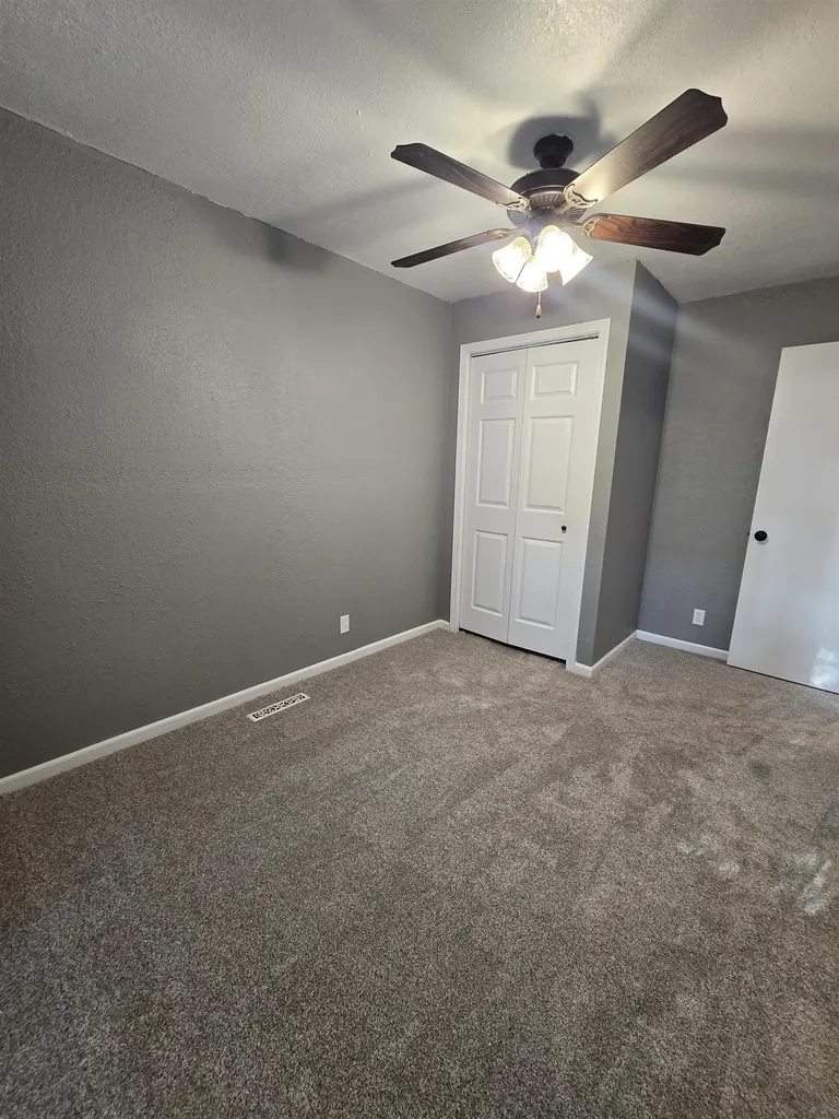 1125 N 13th Arkansas City KS 67005