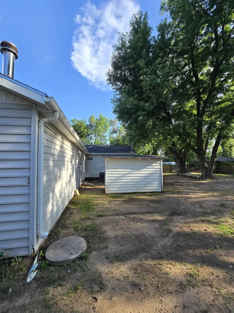 1125 N 13th Arkansas City KS 67005