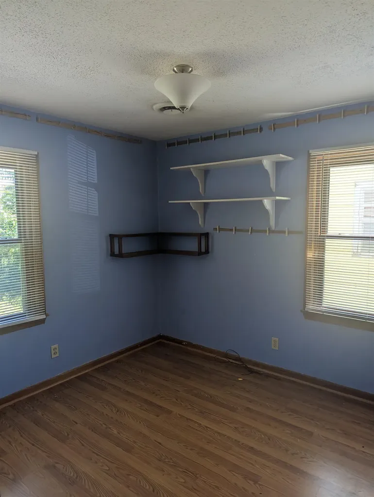 2508 S Greenwood Wichita KS 67216