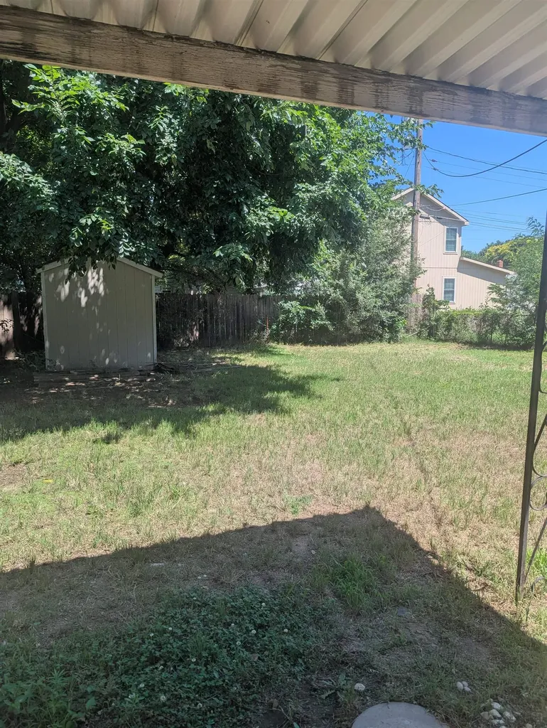 2508 S Greenwood Wichita KS 67216