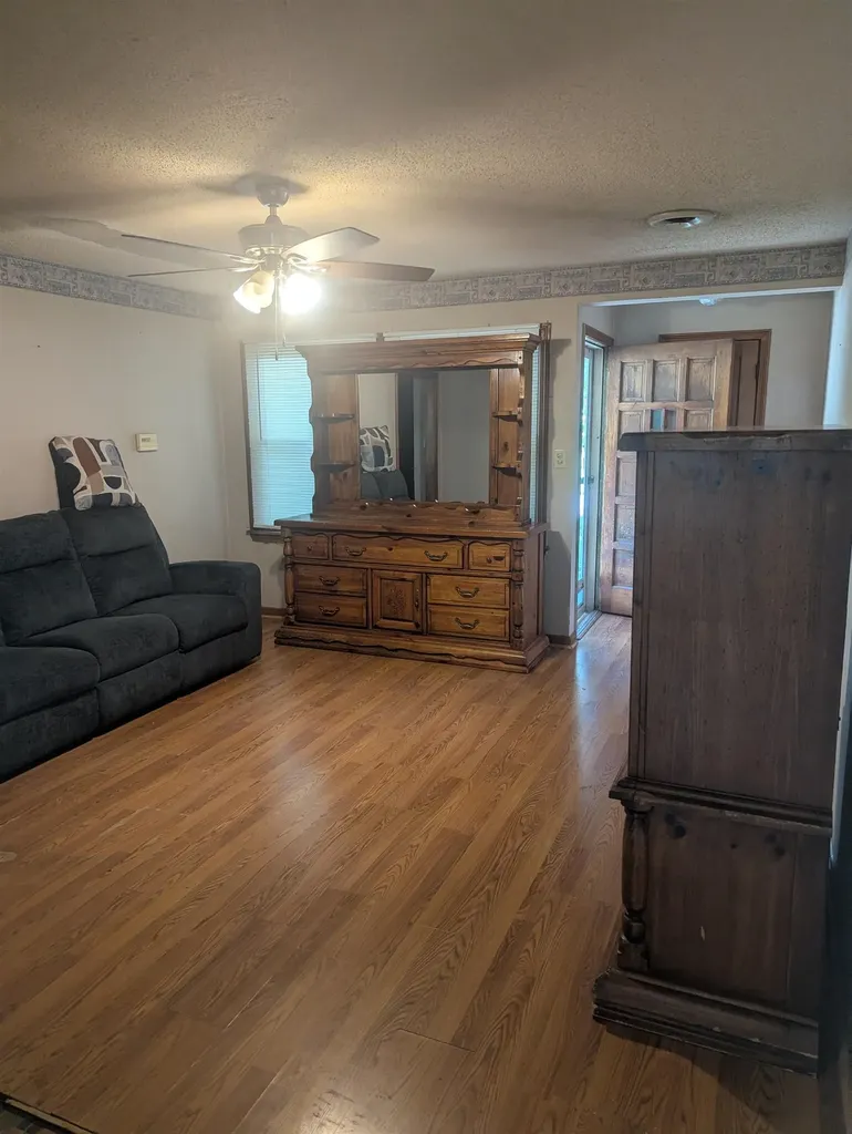 2508 S Greenwood Wichita KS 67216