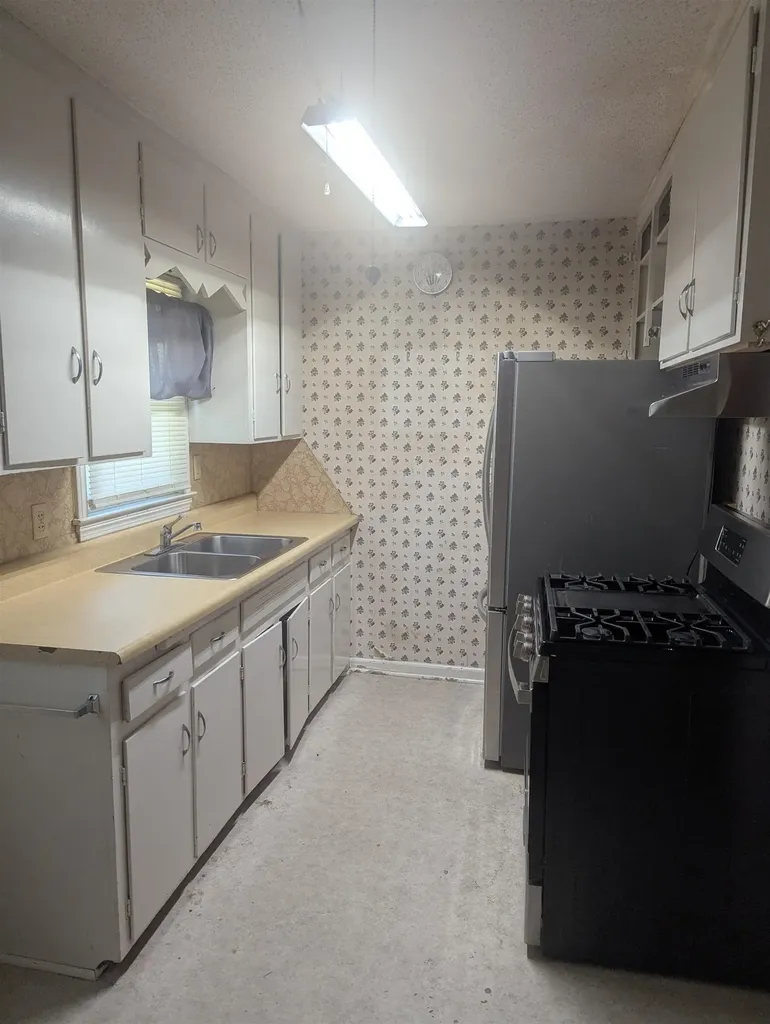 2508 S Greenwood Wichita KS 67216