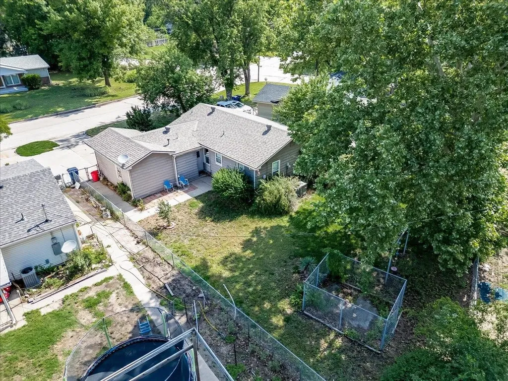 3579 S Vine Wichita KS 67217