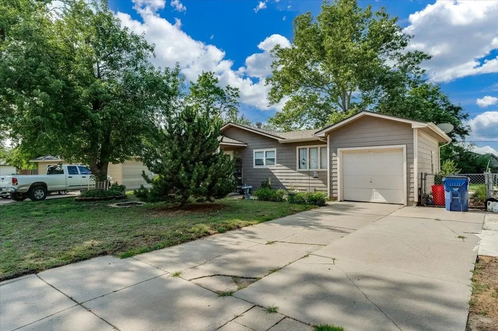 3579 S Vine Wichita KS 67217