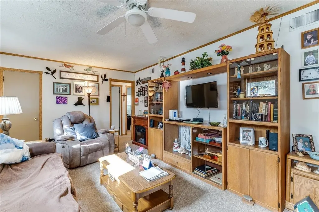 3579 S Vine Wichita KS 67217