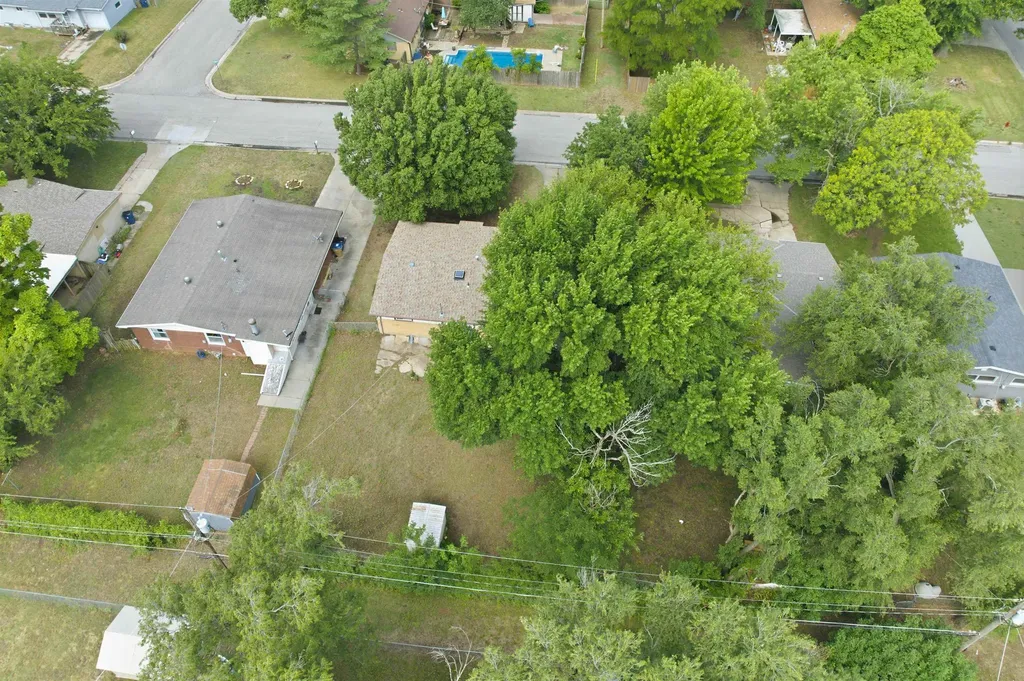 1448 N Prairie Lane Derby KS 67037