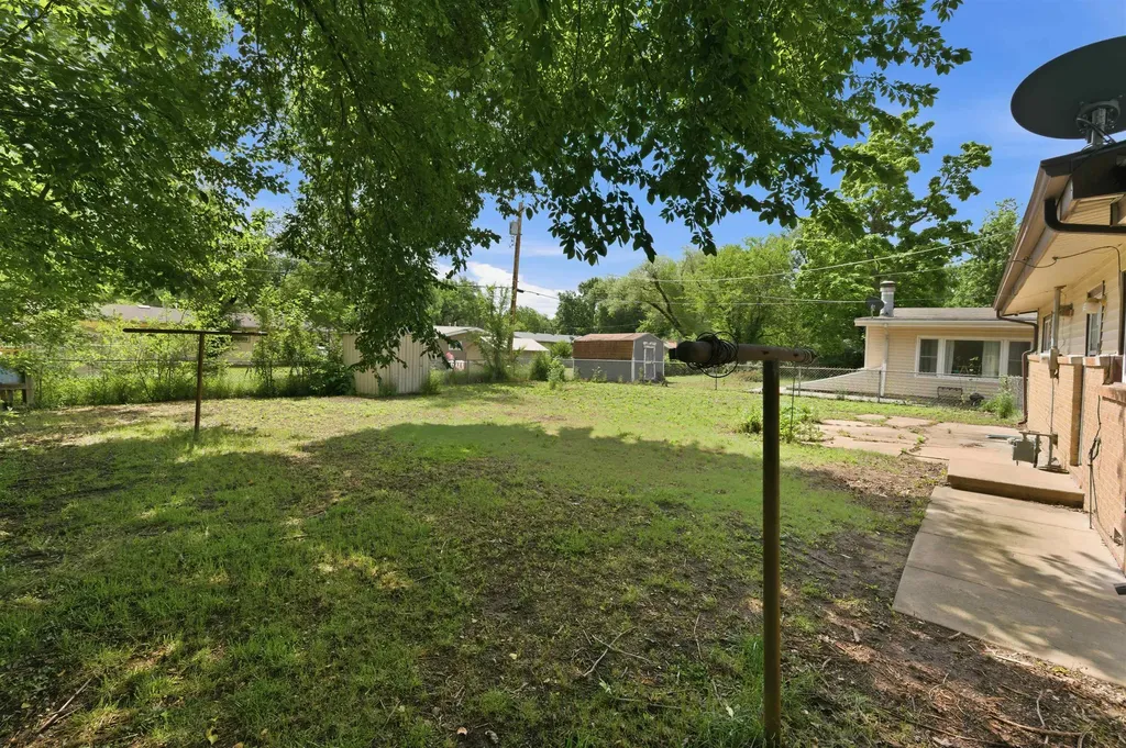 1448 N Prairie Lane Derby KS 67037