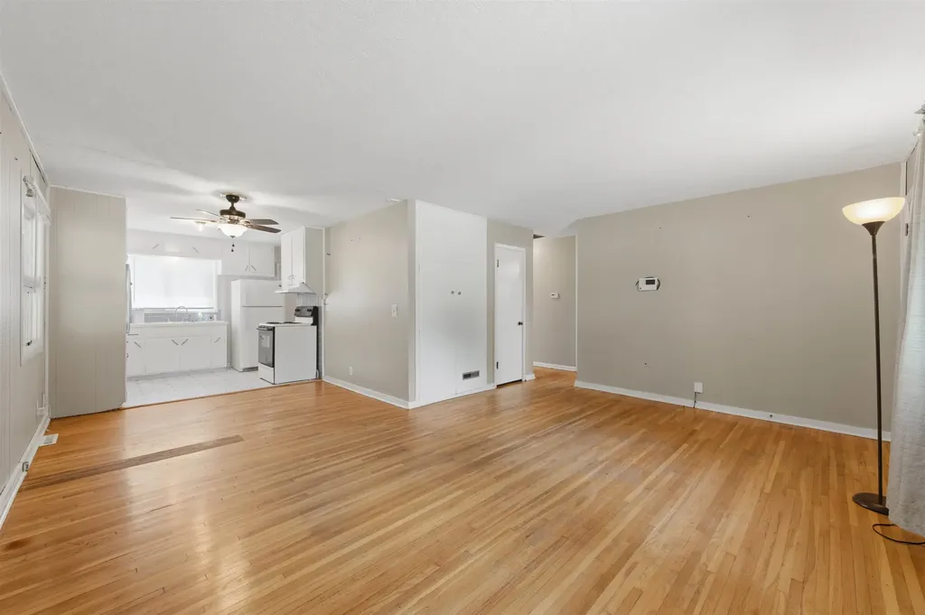 1448 N Prairie Lane Derby KS 67037