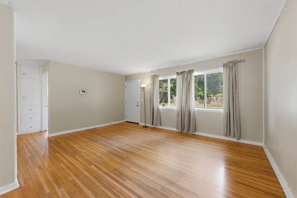 1448 N Prairie Lane Derby KS 67037