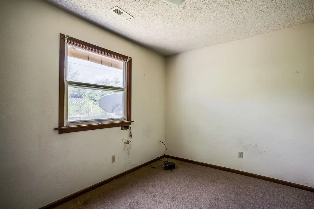 2915 E Shadybrook Lane Wichita KS 67214