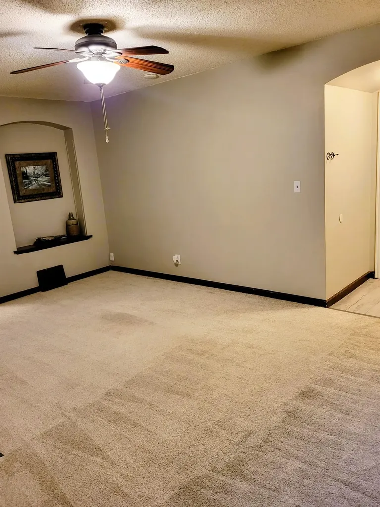 1282 S Minneapolis Wichita KS 67211