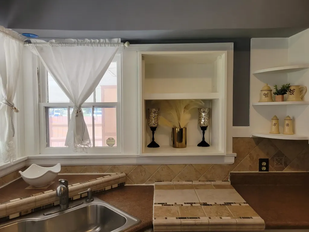 1282 S Minneapolis Wichita KS 67211
