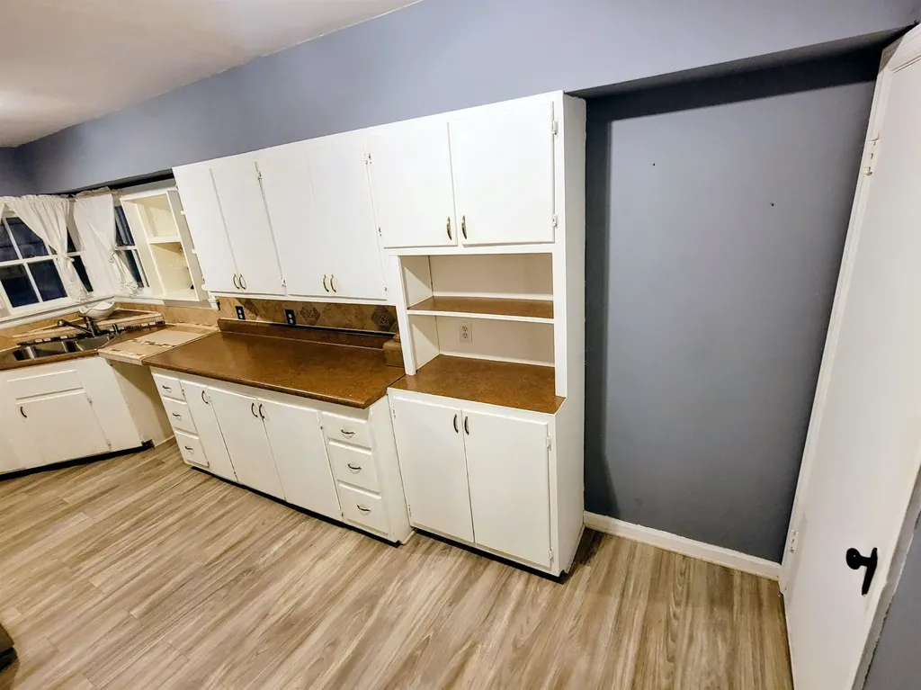 1282 S Minneapolis Wichita KS 67211