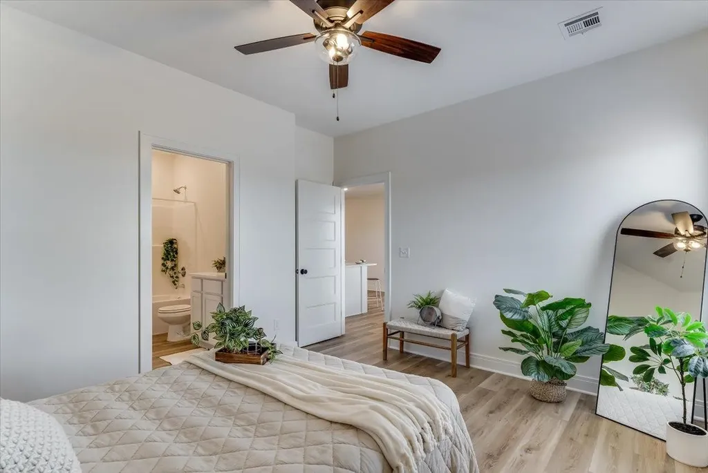 5425 Rolly Street Wichita KS 67215