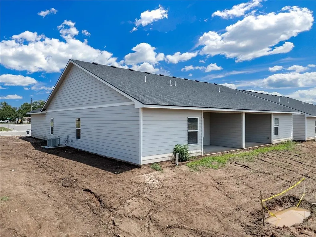 5425 Rolly Street Wichita KS 67215