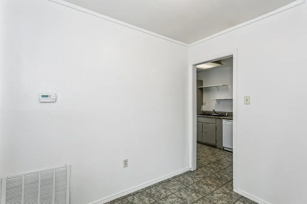 4533 S Elmhurst Wichita KS 67216-0000