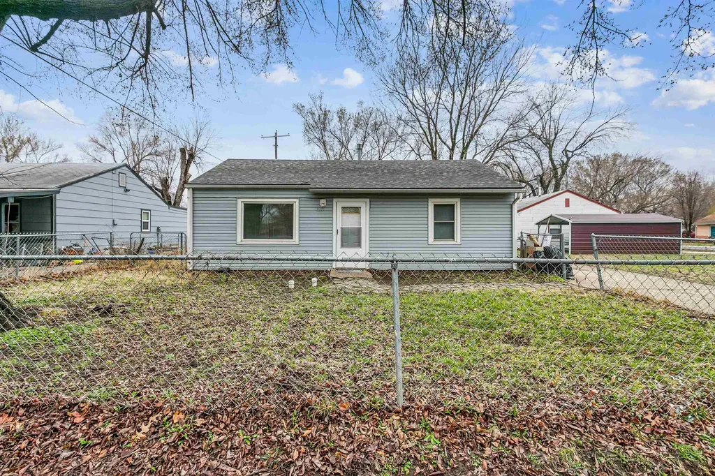 4533 S Elmhurst Wichita KS 67216-0000